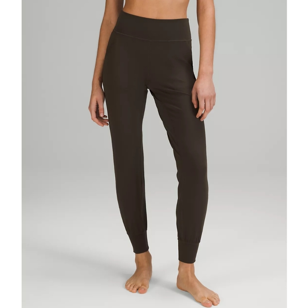 Lululemon Align Jogger in Dark Olive